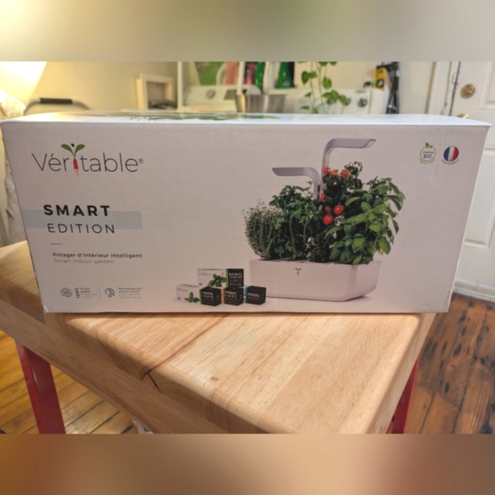 Veritable Smart Indoor Garden